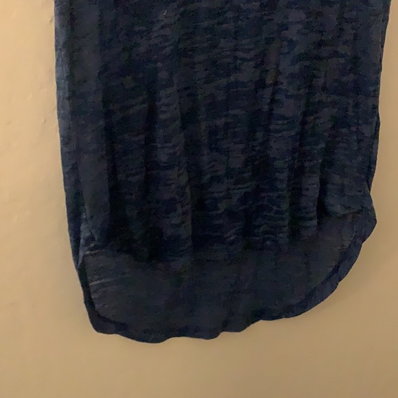 Alternative Apparel high-low T-shirt - Picture 3 of 4